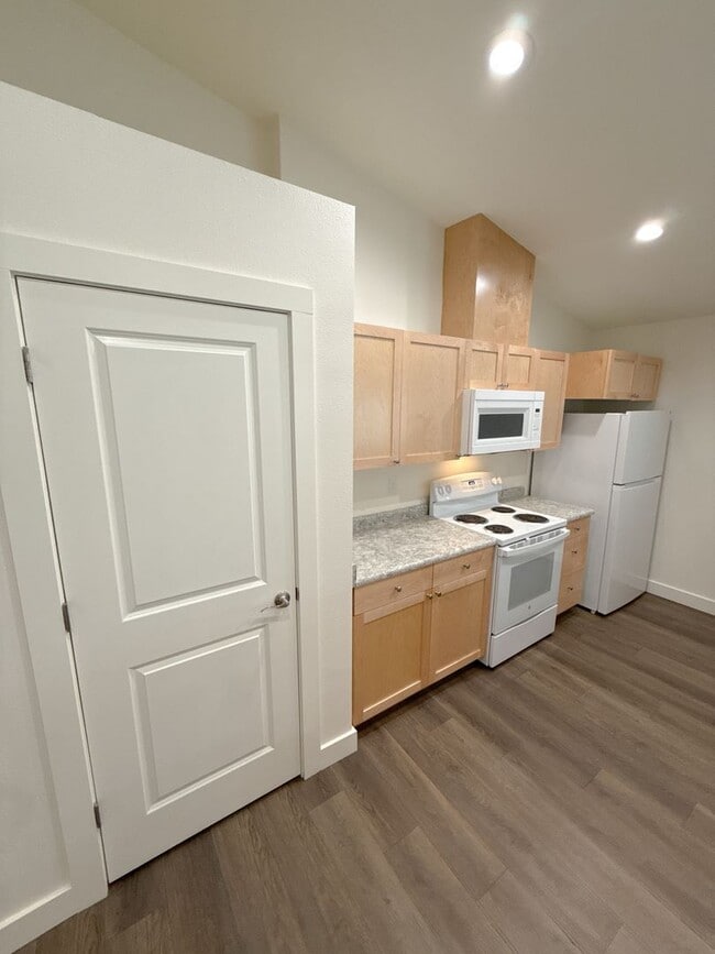 Building Photo - 4251-4253 Wyoming Street