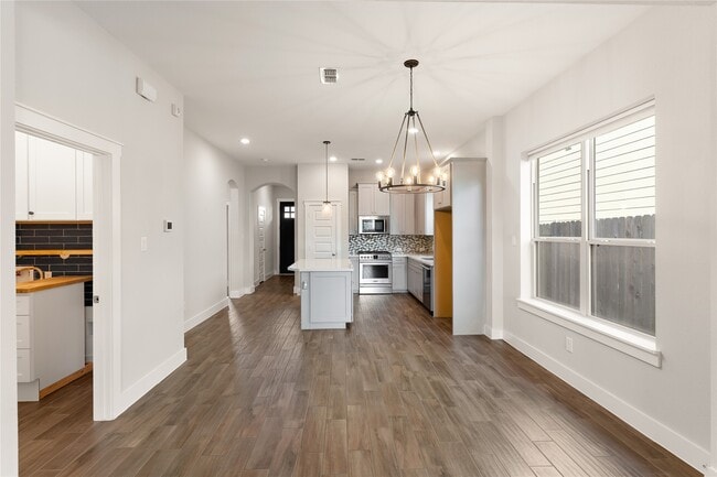 Building Photo - 18547 First Landing Drive