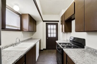 Building Photo - 3615 Pershing Dr