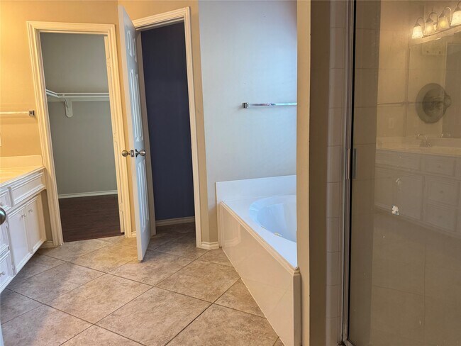 Building Photo - 2311 Echo Harbor Dr