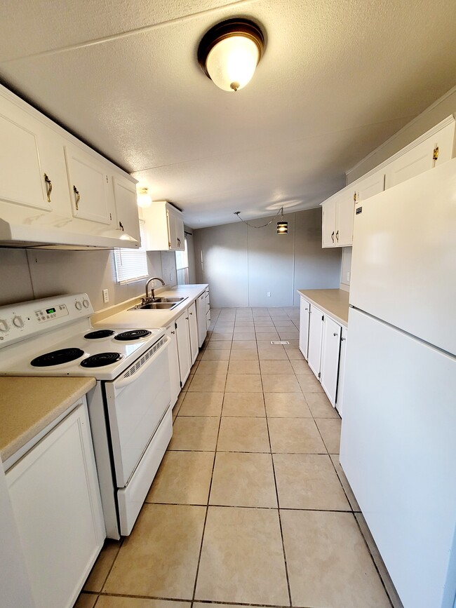 Building Photo - 15014 Todd Trail