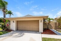 Building Photo - 80 Baytree Cir