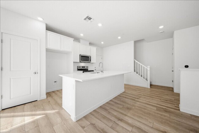 Building Photo - 2416 Interstellar Ln