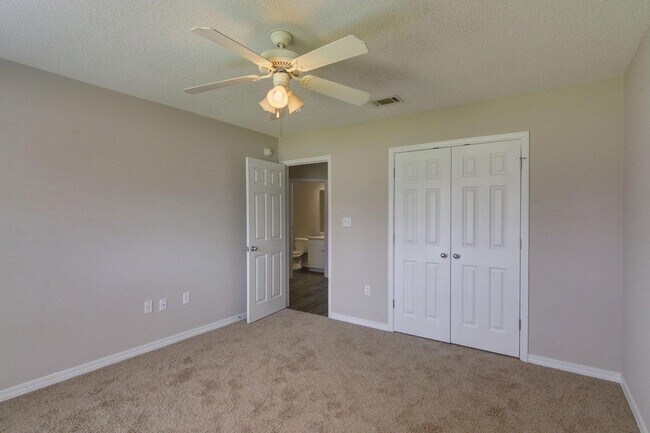 Building Photo - 2664 Shoni Dr