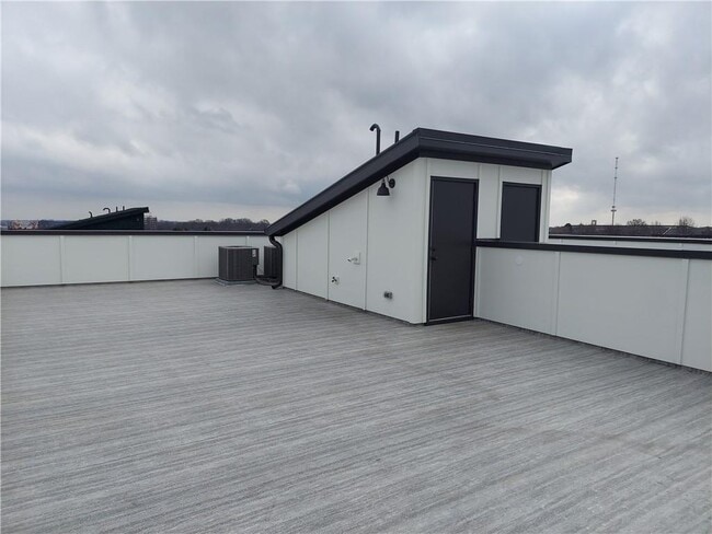 Building Photo - 314 Fair St SW