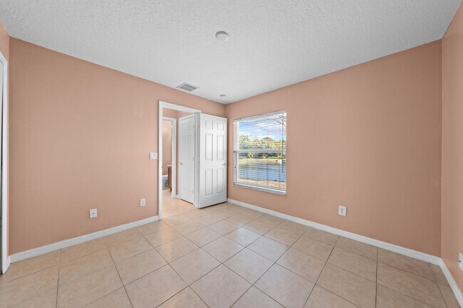 Building Photo - 4 Bedroom 3 Bath Home - Kissimmee ~ Southport Bay Community