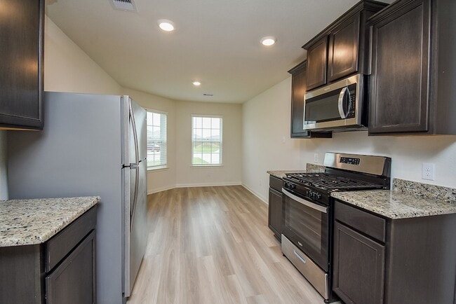 Building Photo - 405 Texas Olive Dr
