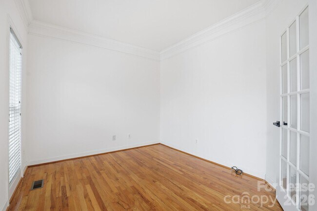 Building Photo - 1425 Bristol Pl Ct