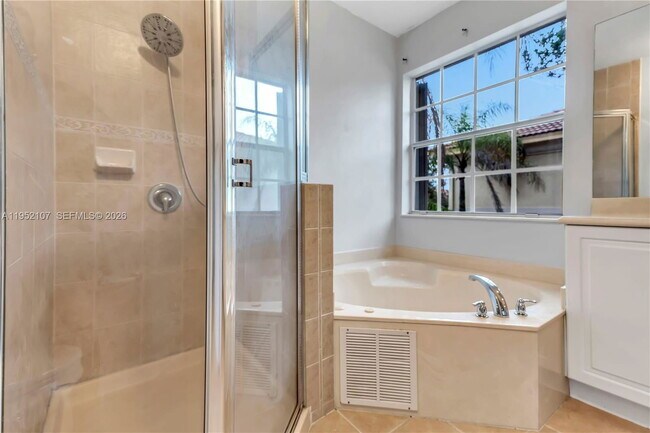 Building Photo - 2540 SW 85th Terrace