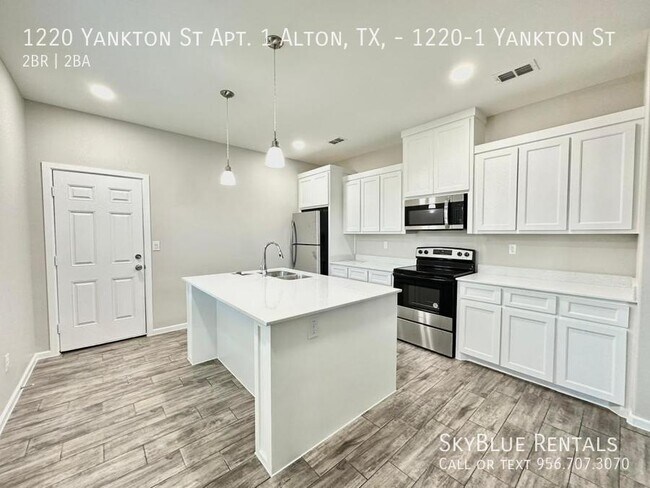 Building Photo - 1220 S Yankton St