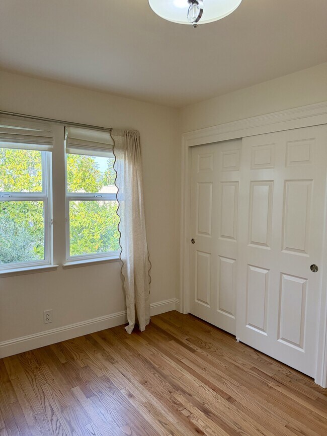 Building Photo - 16979 Roberts Rd