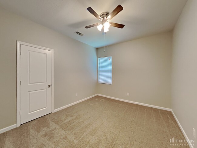 Building Photo - 408 Glen Meadow Dr