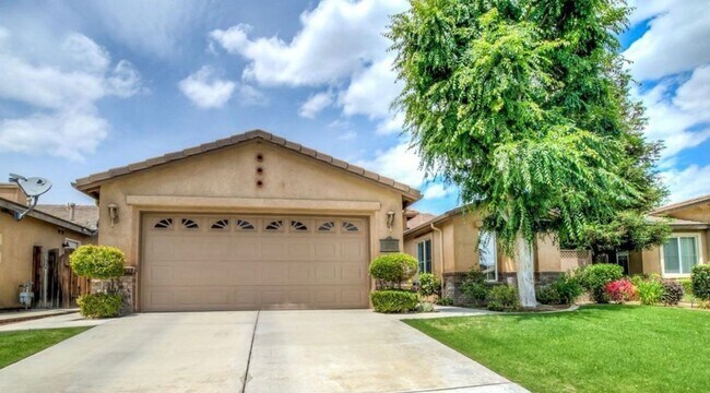 Building Photo - Welcome to the prestigious gated community...