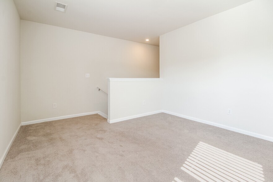 Building Photo - 204 Rawlings Hide Ln