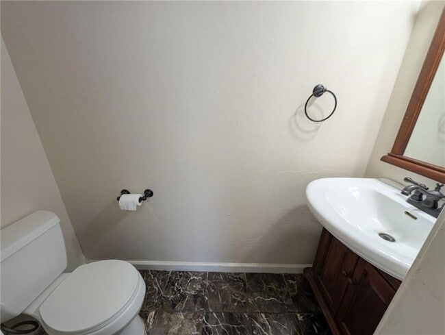 Building Photo - 6702 Everhart Rd