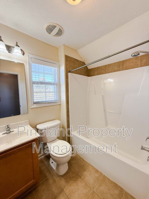 Building Photo - 1904 Yellowbrick Rd