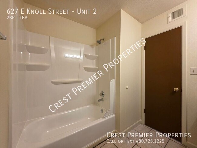 Building Photo - 627 E Knoll St
