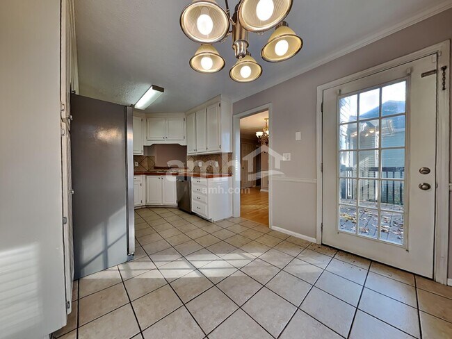 Building Photo - 420 Etowah Valley Way