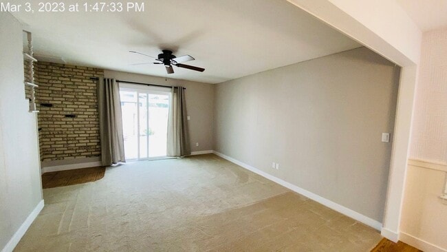Building Photo - 2329 Moraine Cir