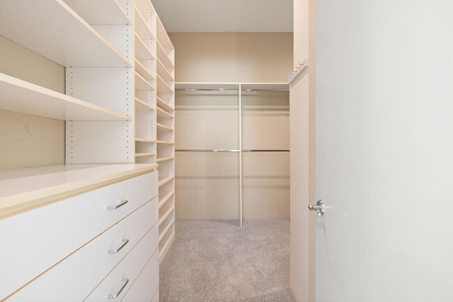 Building Photo - 49430 Montana Way