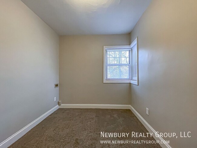 Building Photo - Welcome to WestWood Apartments: Your 2 Bed...