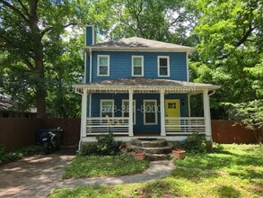 Building Photo - Gorgeous 3 Bedroom House in Atlanta!