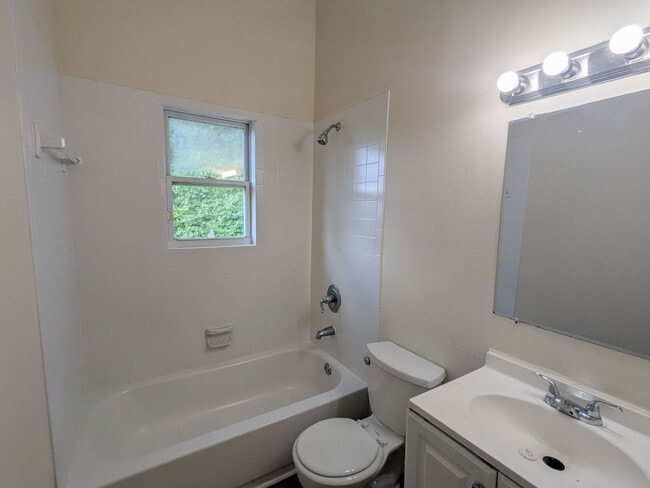Building Photo - 1615 Abner Terrace NW