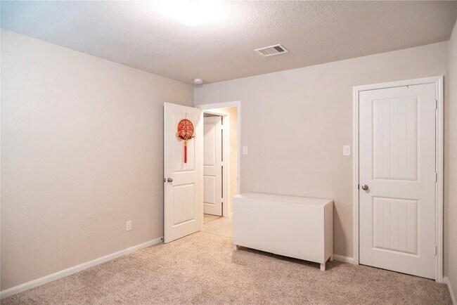 Building Photo - 18226 Mulberry Spring Cir