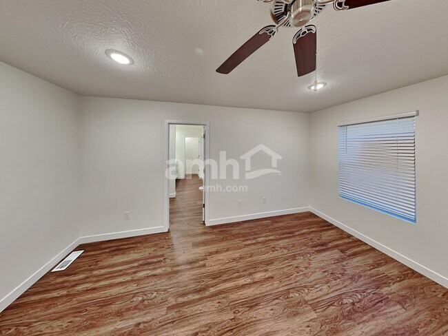 Building Photo - 3503 N Annabell St