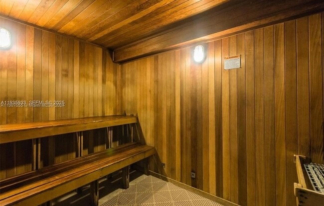 Building Photo - 335 S Biscayne Blvd