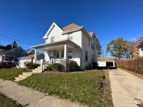 Building Photo - 310-312 Randolph St