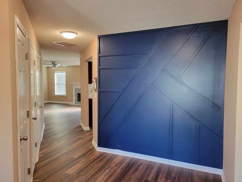 Building Photo - 4124 Alveston Dr