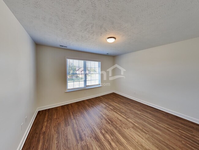 Building Photo - 515 Stetson Ct