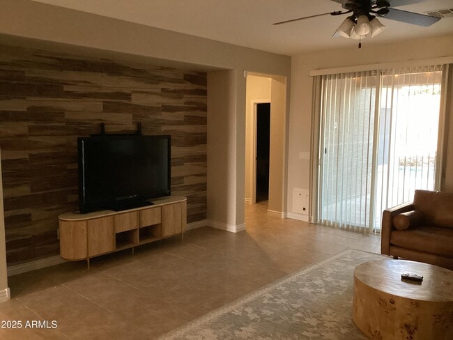 Building Photo - 18696 W Illini St