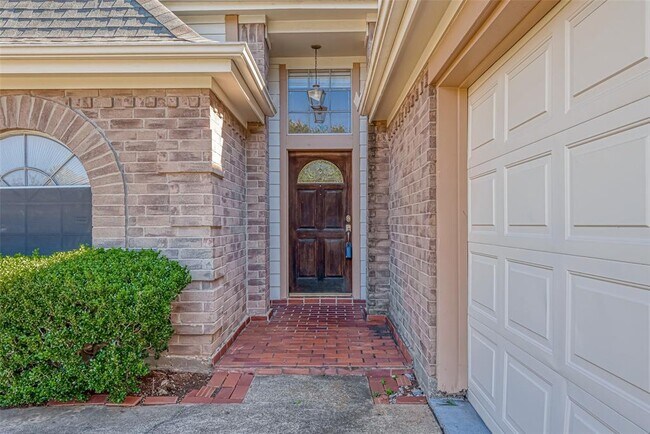 Building Photo - 2919 Pepperwood Dr