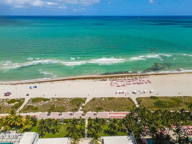 Building Photo - 4925 Collins Ave