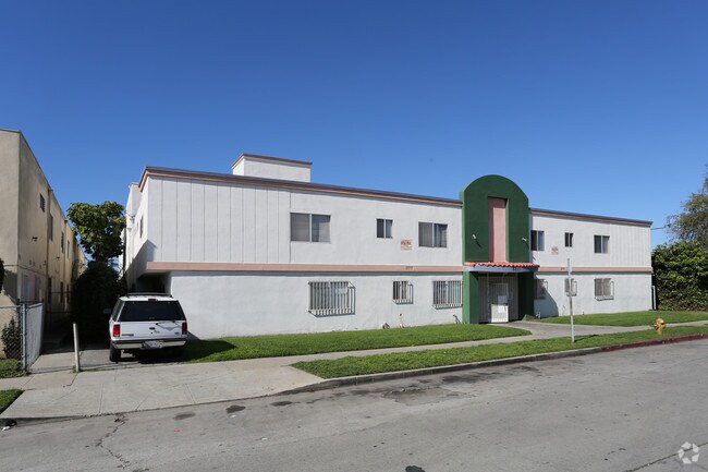 Building Photo - 6811 10th Ave