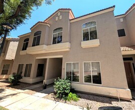 Building Photo - 3 Bedroom Townhome at Townes at Southpark ...