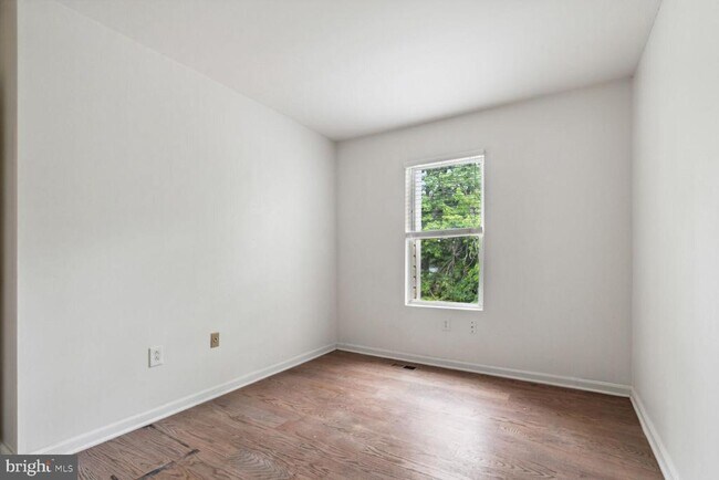 Building Photo - 2849 Schoolhouse Cir