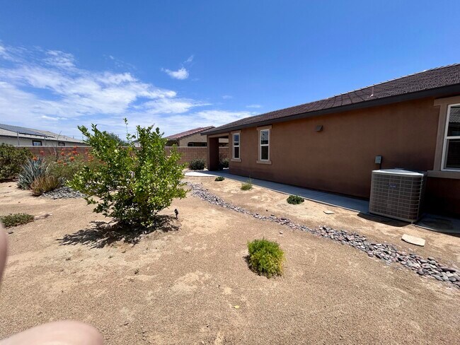 Building Photo - 40082 Catania Ct