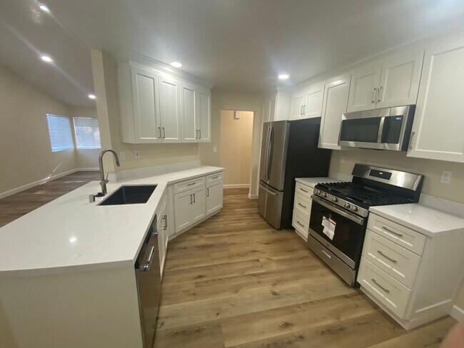 Building Photo - Fully Renovated Single Story Vacaville Home