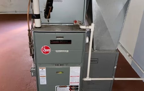 Building Photo - 512 Ann St