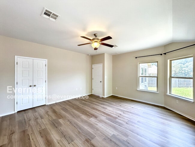 Building Photo - 5604 Bonneville Bend