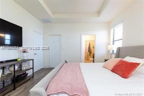 Building Photo - 10034 W 32nd Ln