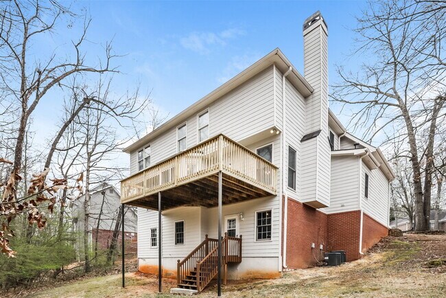 Building Photo - 1310 Kay Terrace SE