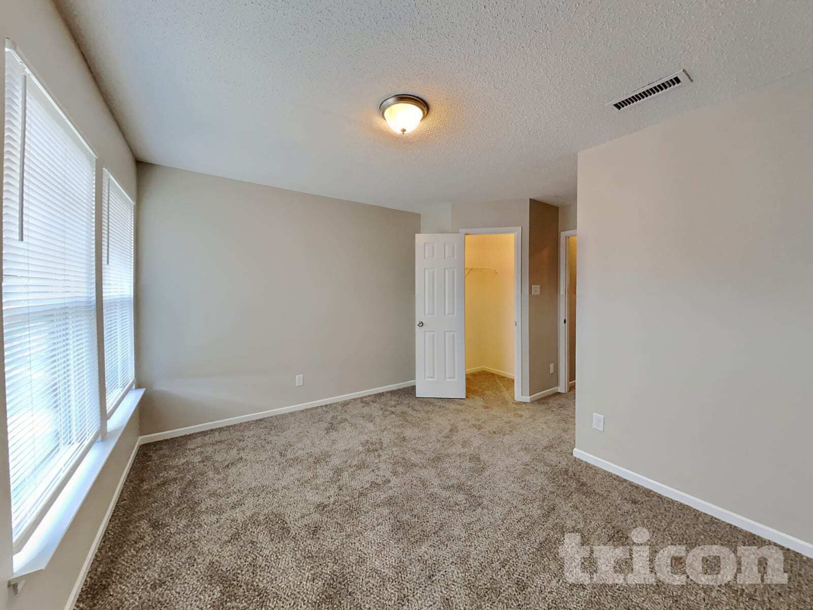 Building Photo - 6714 Waverhill Dr