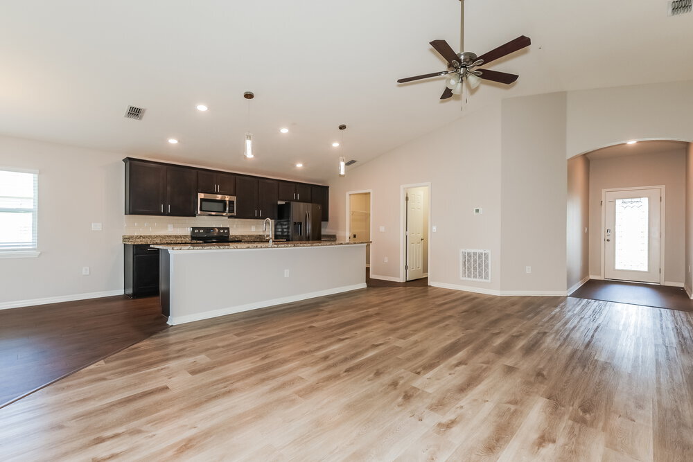 Building Photo - 6784 Hanworth Ln