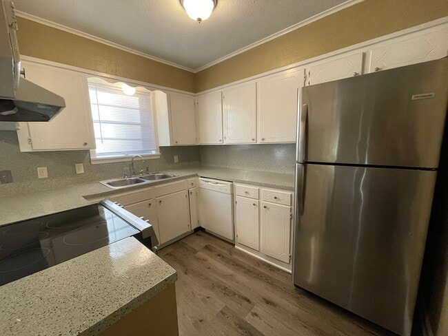 Building Photo - All that is missing is You!