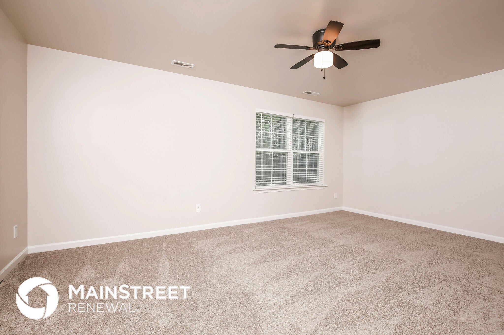 Building Photo - 250 Hawksbill Dr