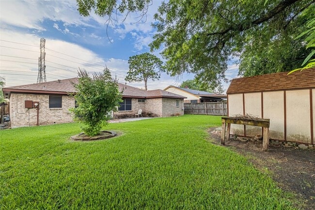 Building Photo - 11235 Stroud Dr